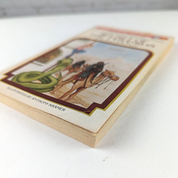 Vintage 80s Choose Your Own Adventure Book - Secret of the Pyramids #19 - Picture 5 of 10